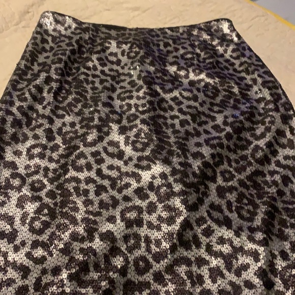 Cortlandt Skirt - Worth :: Black